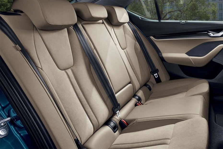 Skoda Octavia (2022-2024) Rear Seats