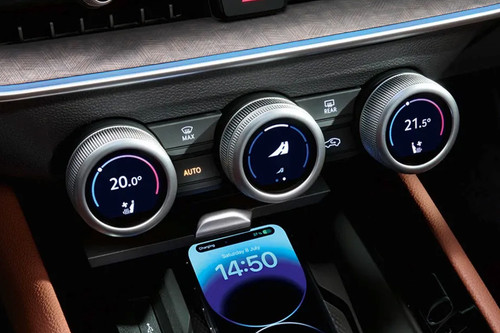 Front AC Controls of Skoda Superb