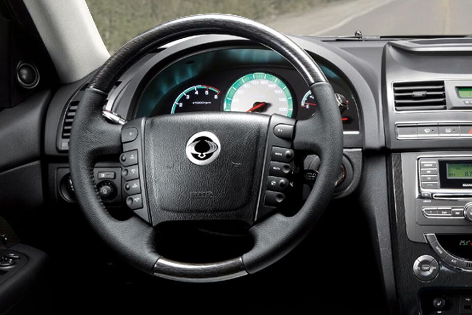 Ssangyong Rexton W Steering Wheel
