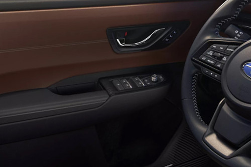 Subaru Outback 2026 Drivers Side In Side Door Controls