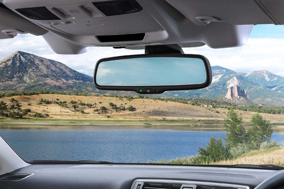 Outback (2012-2021) Courtesy Lamps