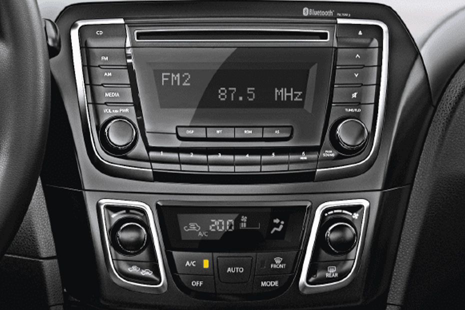 Front AC Controls of Suzuki Ciaz