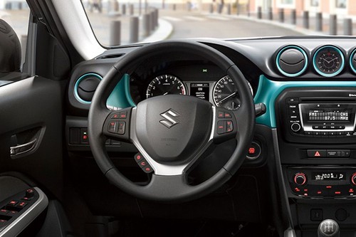 Suzuki Vitara (2022) Steering Wheel