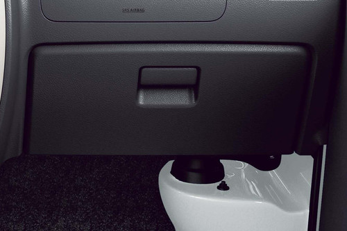 Suzuki EECO Glove Box