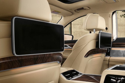 Rear Seat Entertainment of BMW 6 Series Gran Turismo