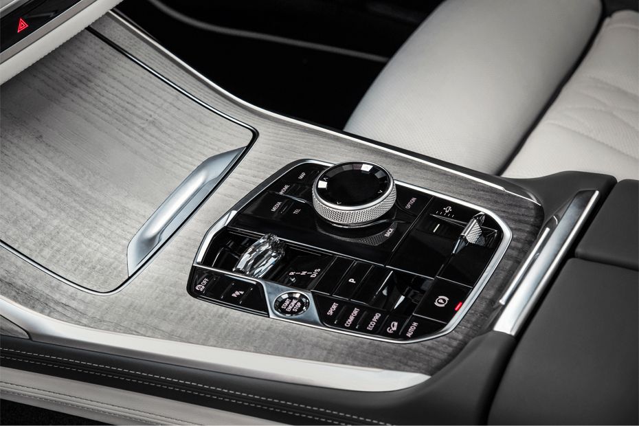 Center Controls of BMW X7