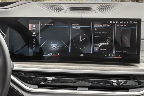 Stereo View of X7