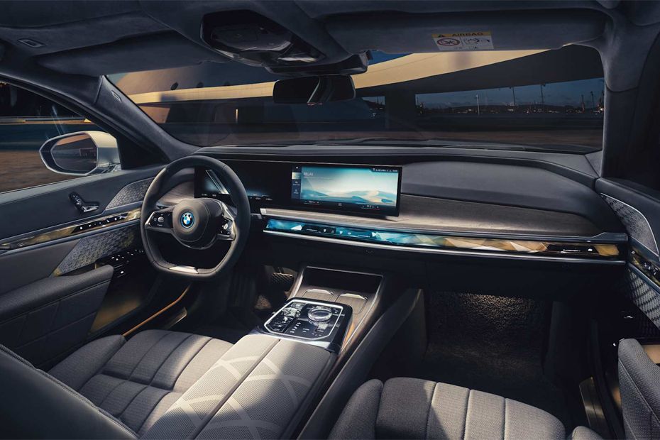 Dashboard View of i7