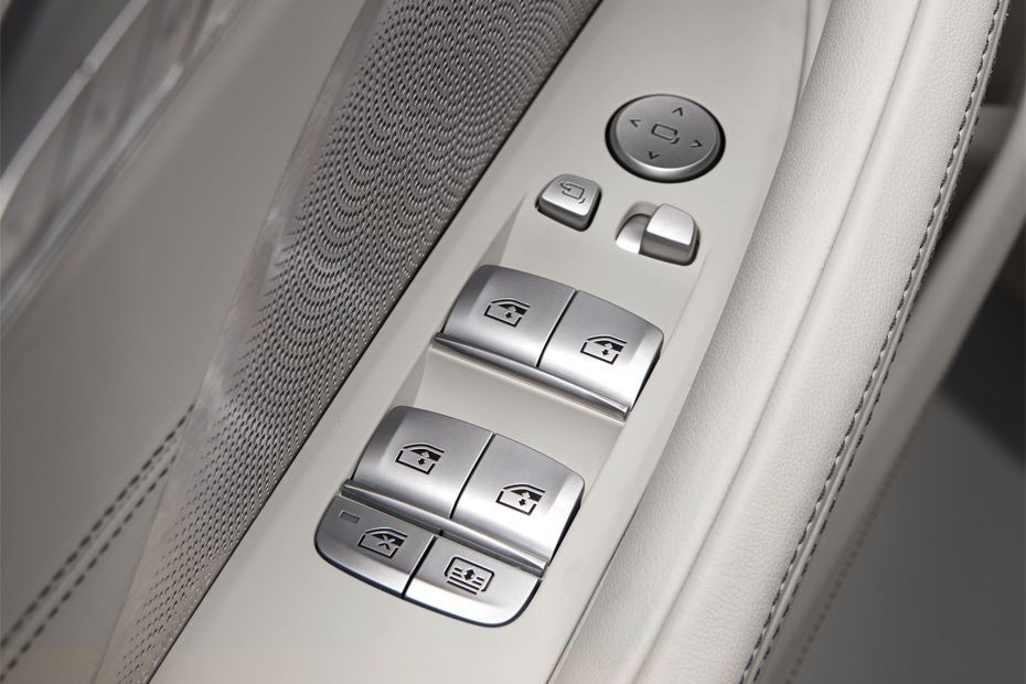 BMW 8 Series Gran Coupe Drivers Side In Side Door Controls