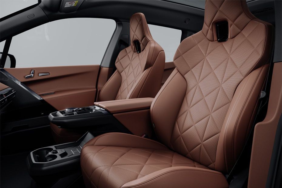 IX 2026 Front Seats