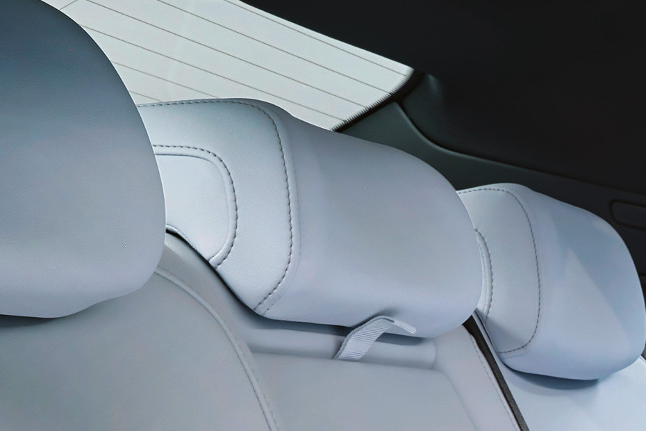 i3 Rear Seat Head rest