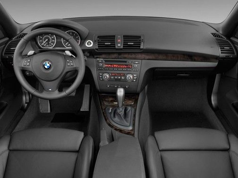 Dashboard View of 1 Series Convertible