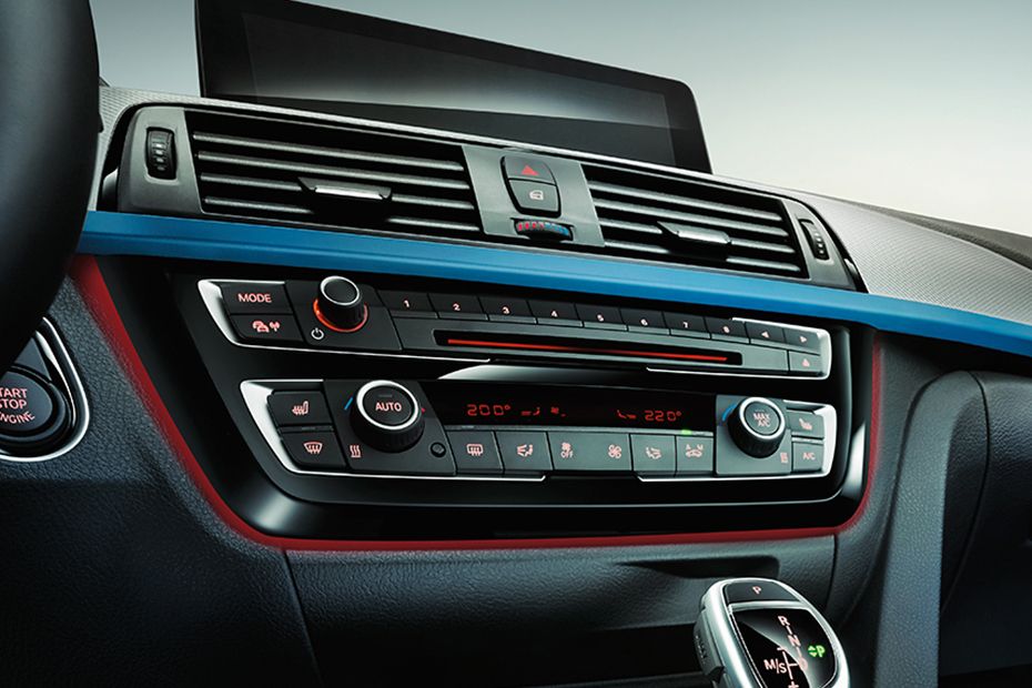 Side AC Controls of BMW 3 Series Gran Turismo