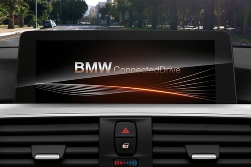 3 Series Sedan touch screen