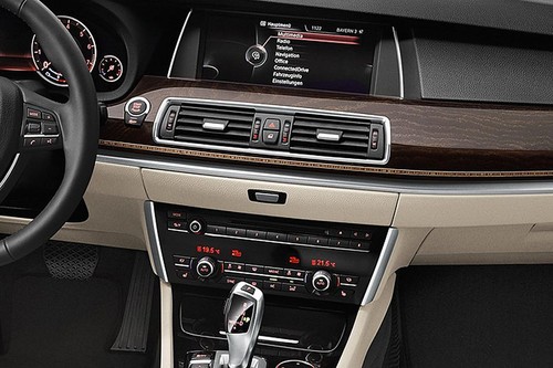 Side AC Controls of BMW 5 Series Gran Turismo