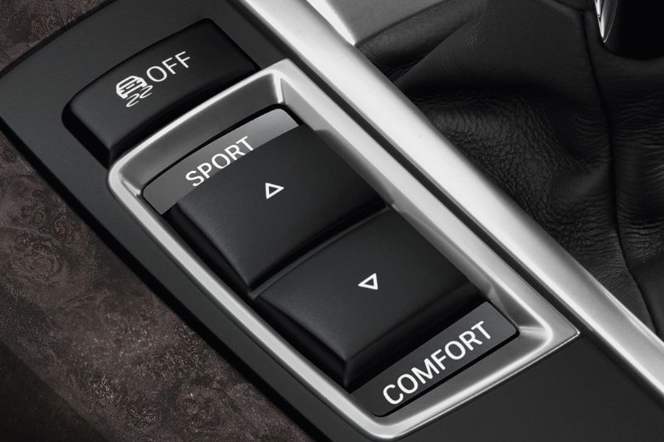 Center Controls of BMW 6 Series Coupe