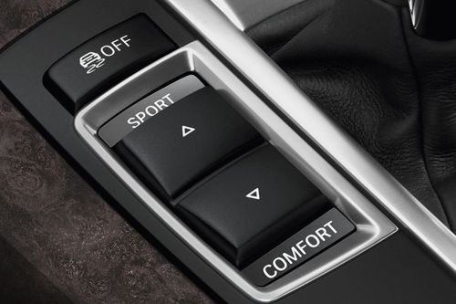 Center Controls of BMW 6 Series Coupe