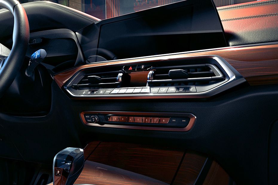 Front AC Controls of BMW X5 (2022-2023)