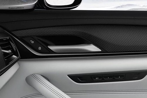 door handle interior of BMW M5 Sedan