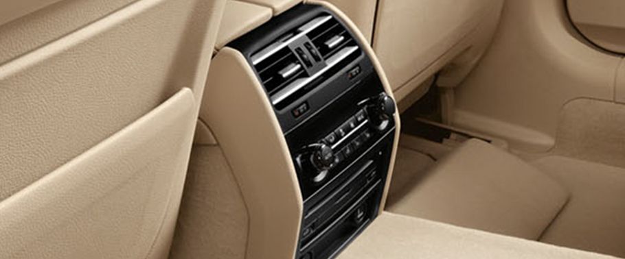 7 series (2016-2017) Rear AC Controls