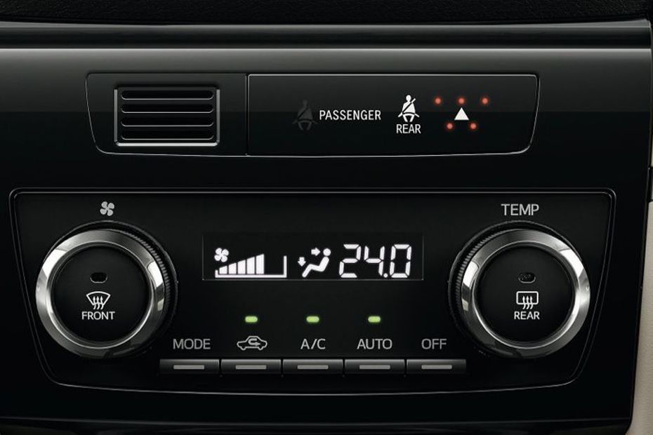 Front AC Controls of Toyota Rush