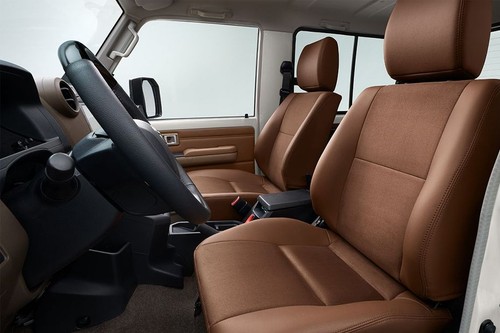 Land Cruiser 70 Front Seats