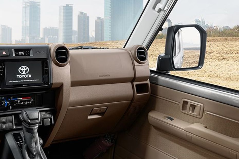 Toyota Land Cruiser 70 Passengers View