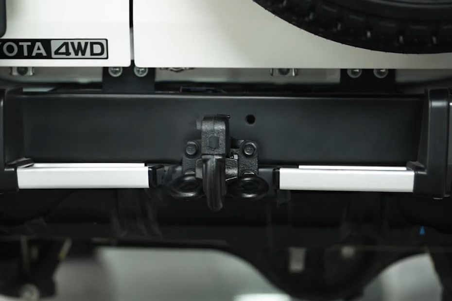 Land Cruiser Pick Up Rear Seat Head rest