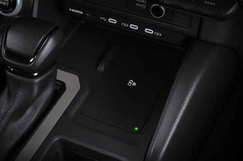 Power Accessories Outlet View of Toyota Land Cruiser Prado
