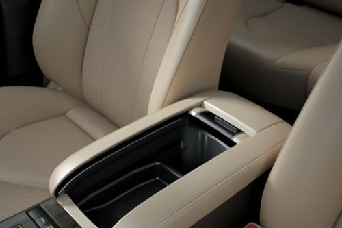 Highlander Front Center Divider