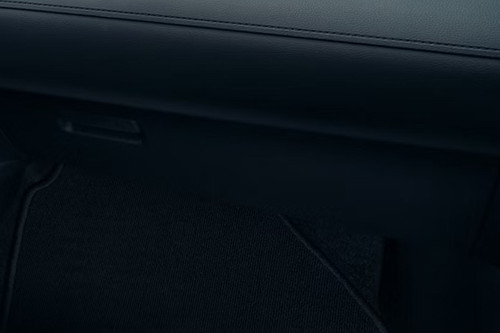 Toyota Corolla Cross facelift  Glove Box