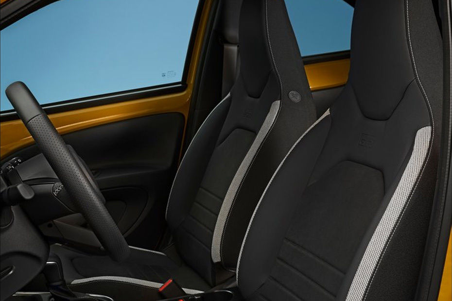 Aygo X Front Seats