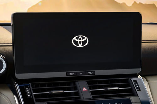 Stereo View of Land Cruiser Hybrid