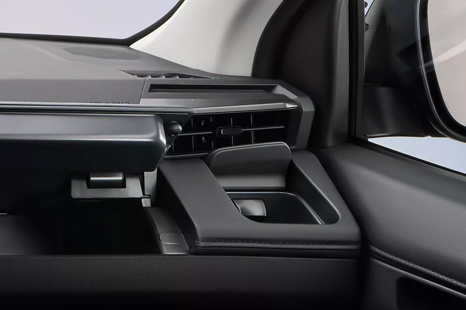 Hilux BEV Front Side Ac Vents