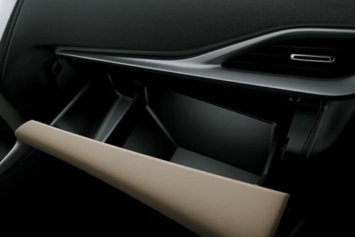 Toyota Yaris Hatchback Glove Box