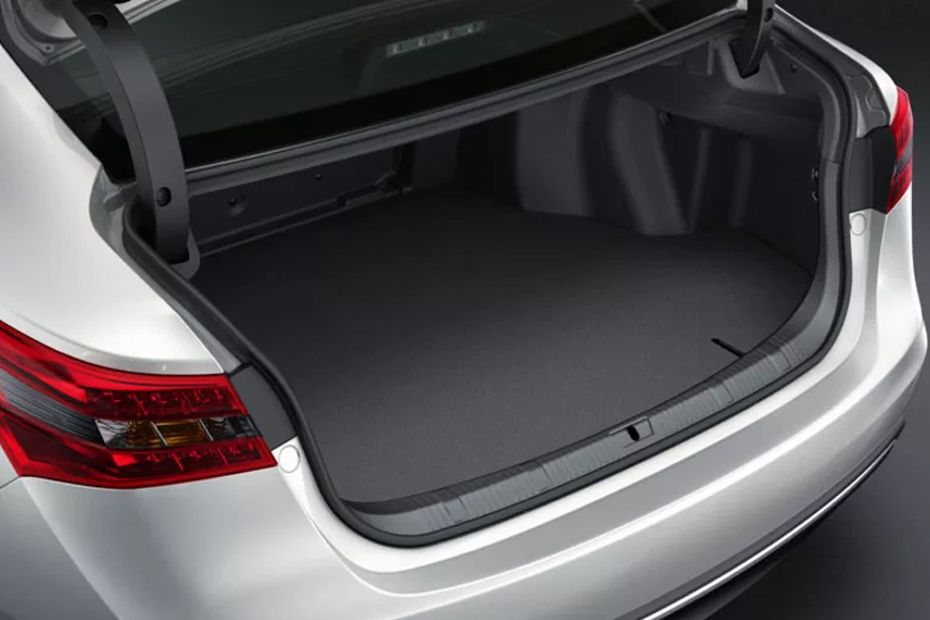 Avalon (2012-2021) Trunk Open