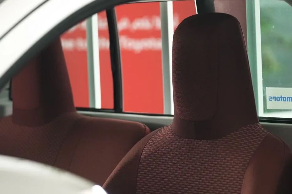 Hilux Front Seat Headrest