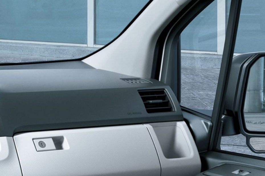 Hiace (2023-2024) Front Ac Vents