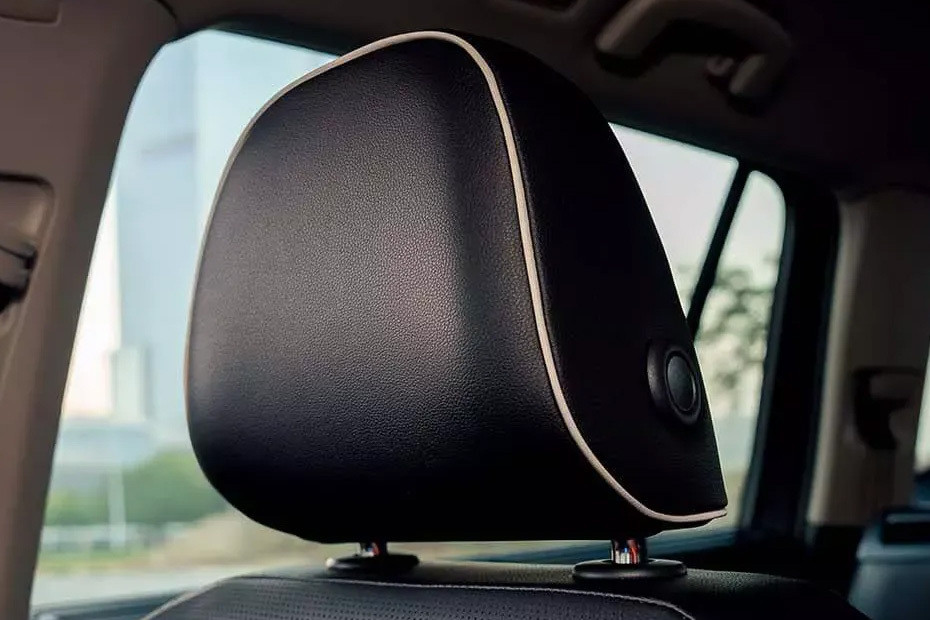 Teramont Front Seat Headrest