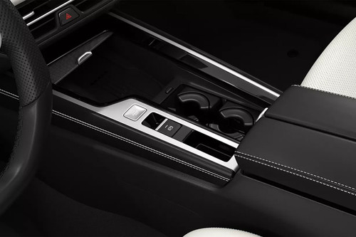 Passat Cup Holders