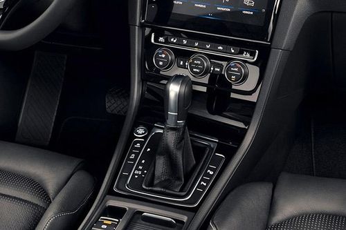Volkswagen Golf Gear Shifter