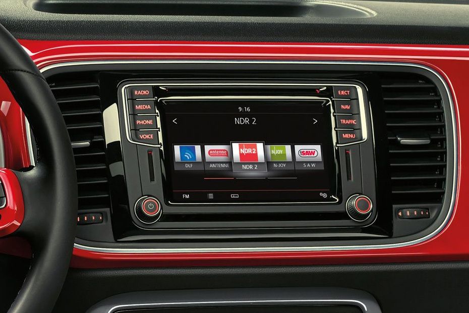 Front AC Controls of Volkswagen Beetle