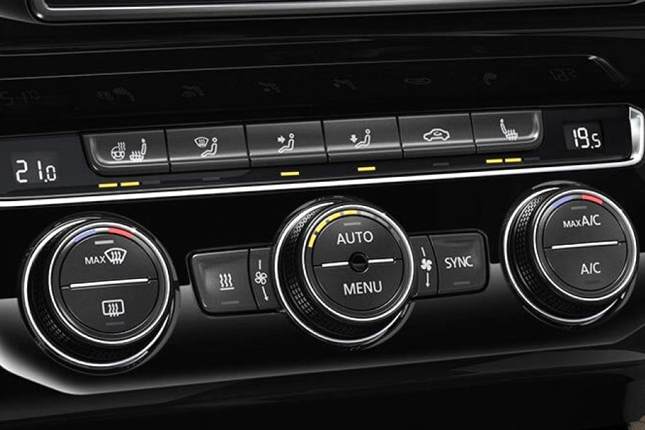 Front AC Controls of Volkswagen Touareg (2012-2021)