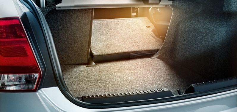 Polo Sedan Trunk Open