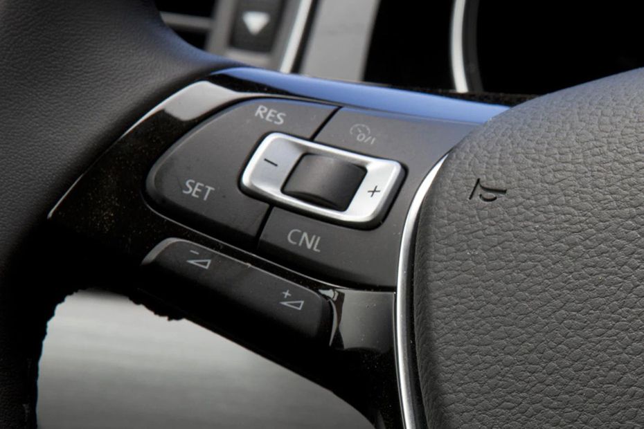 Volkswagen Jetta (2019-2023) Multi Function Steering