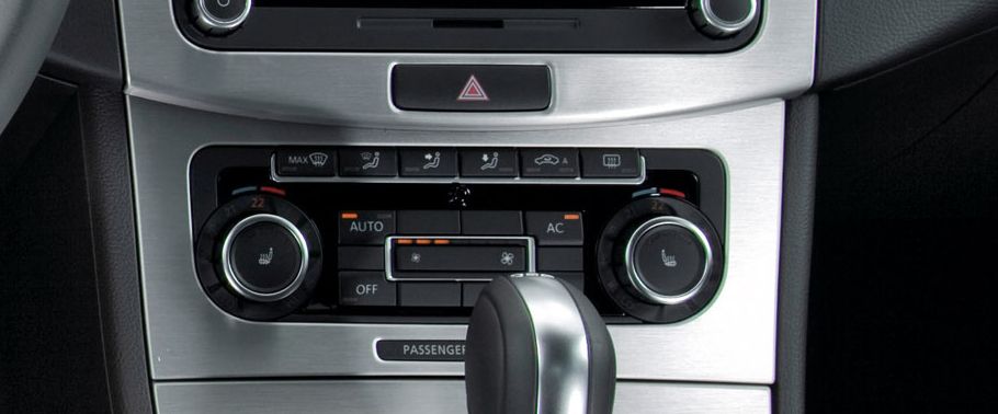 Front AC Controls of Volkswagen Passat (2012-2021)