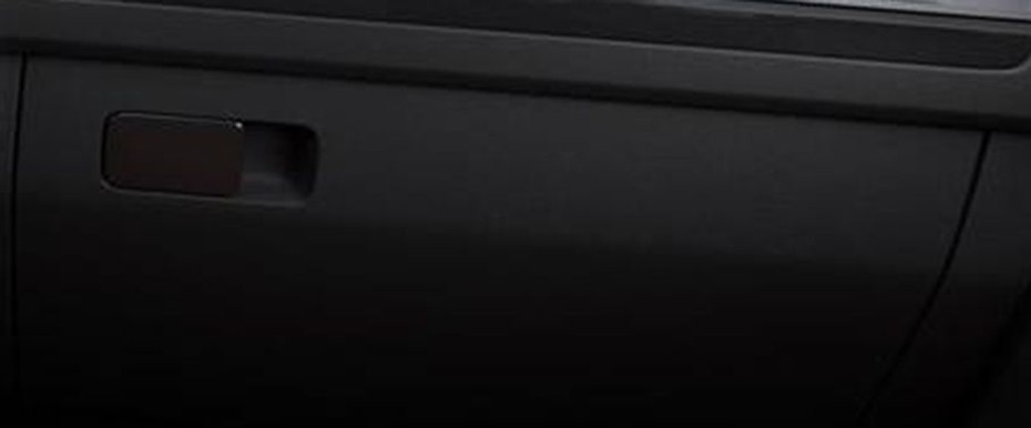 Volkswagen Tiguan (2012-2021) Glove Box
