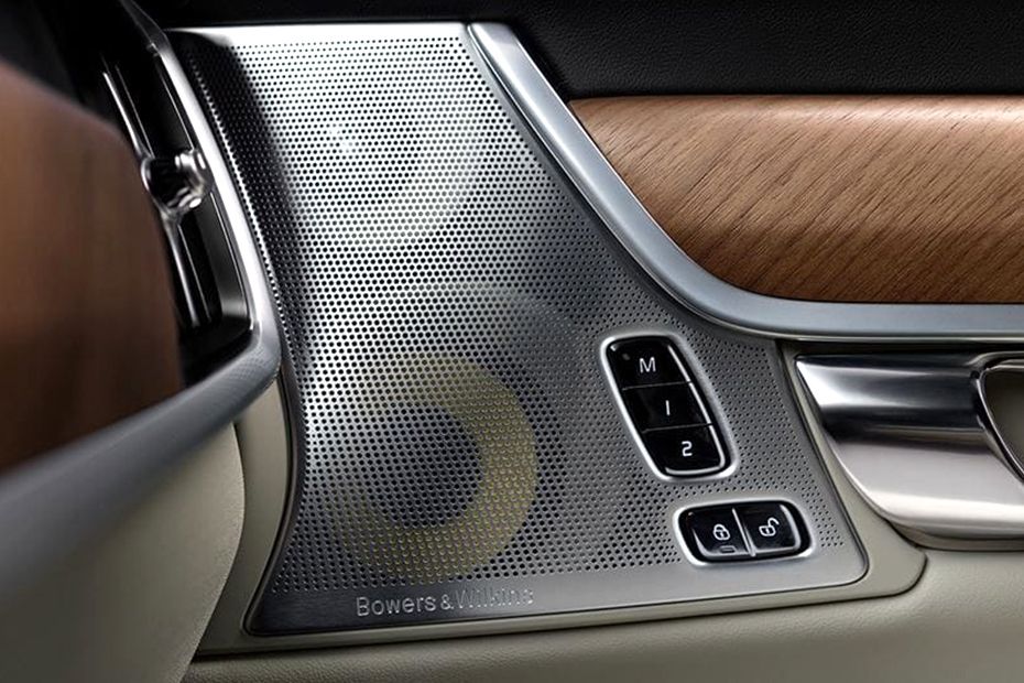 Speakers View of Volvo S90 (2017-2022)