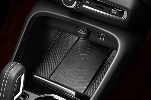 XC40 (2018-2022) Front Center Divider