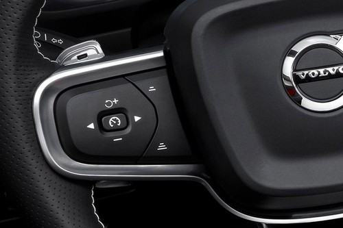 Volvo XC40 (2018-2022) Multi Function Steering